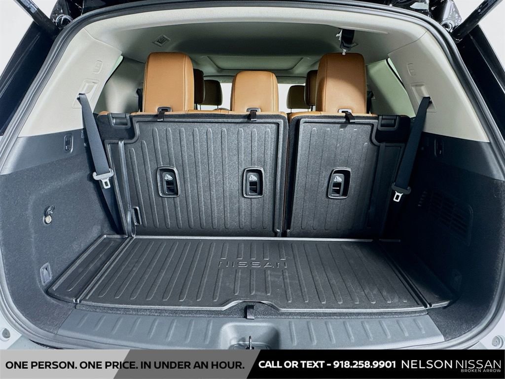 New 2026 Nissan Pathfinder Platinum image 27