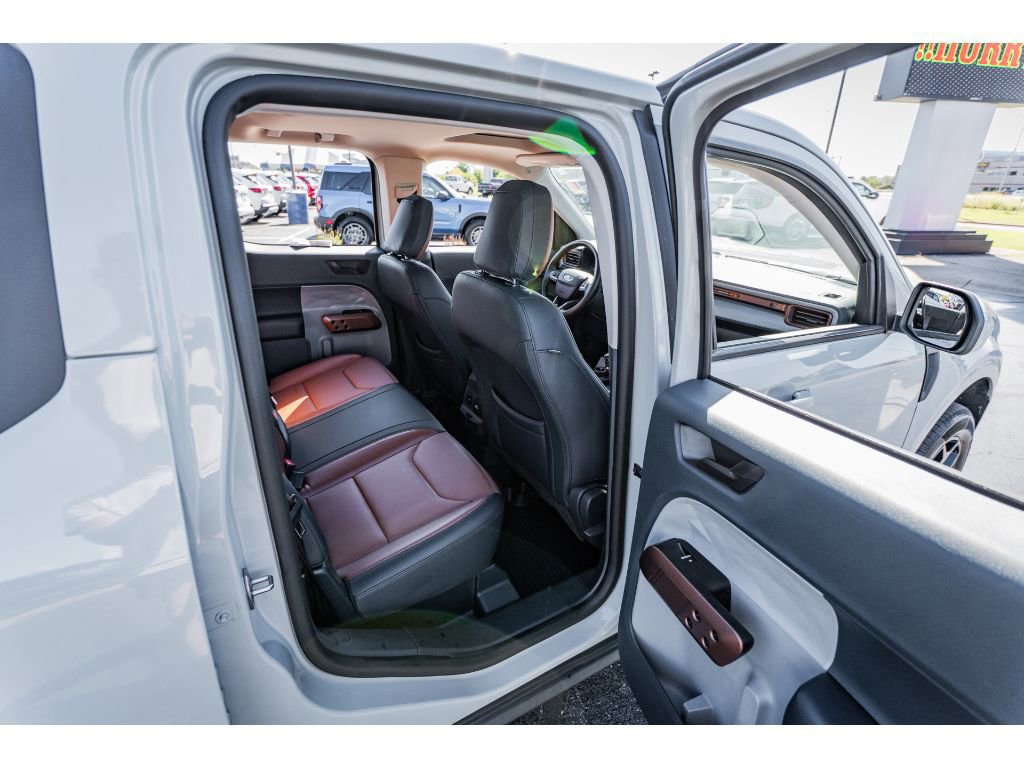 Used 2023 Ford Maverick Lariat w/ Lariat Luxury Package image 26