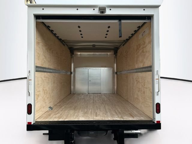 New 2027 Ford E-350 and Econoline 350 Super Duty w/ Driver's Safety Package RWD image 8