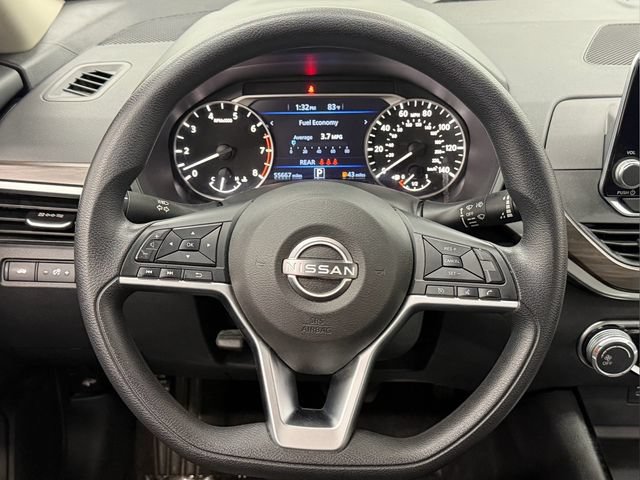 Used 2024 Nissan Altima 2.5 SV FWD image 30