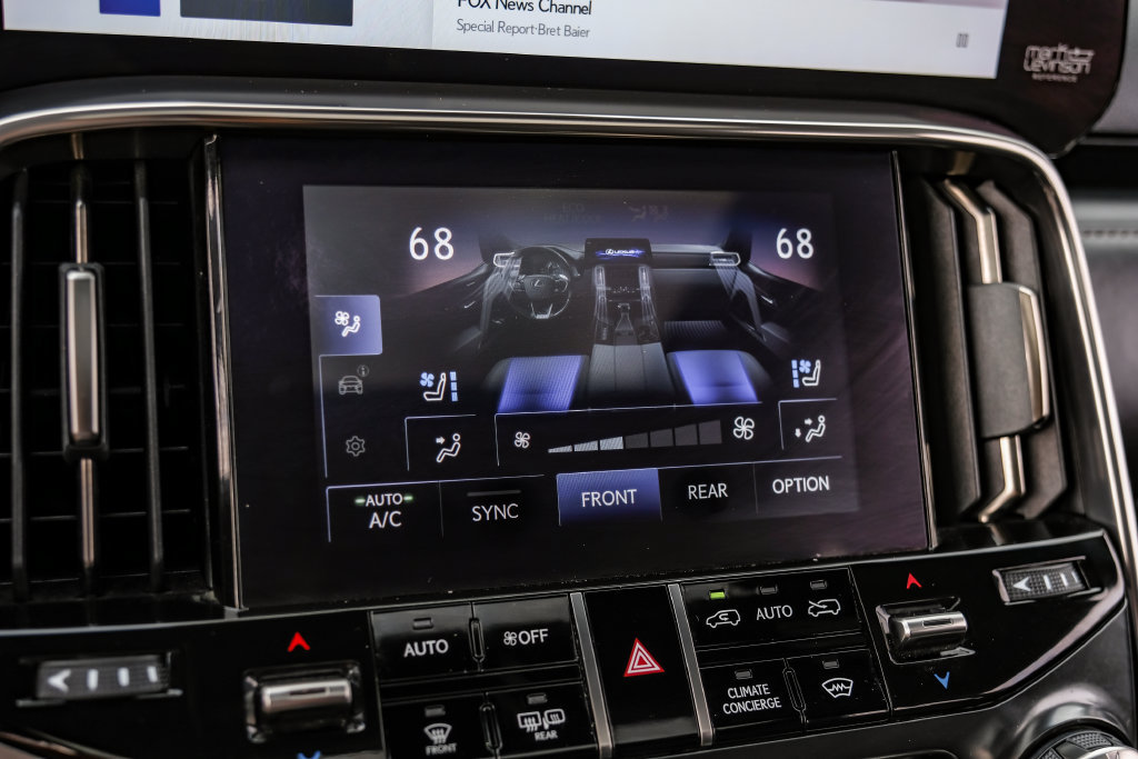 Used 2024 Lexus LX 600 F Sport AWD/4WD image 37