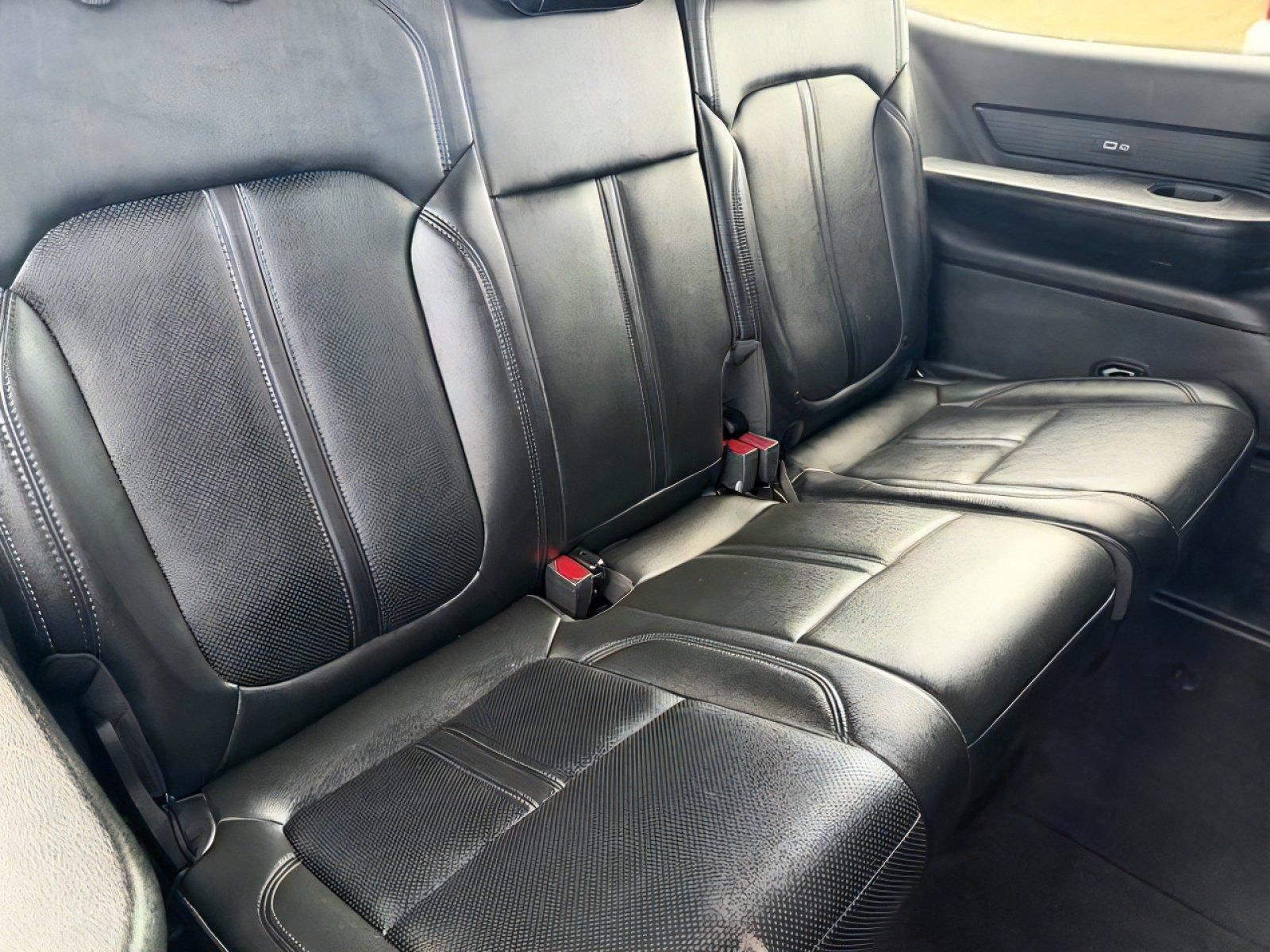 Used 2024 Jeep Wagoneer Series II w/ Flexible Seating Group RWD image 16