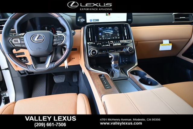 New 2026 Lexus LX 600 4WD w/ Luxury Package image 18