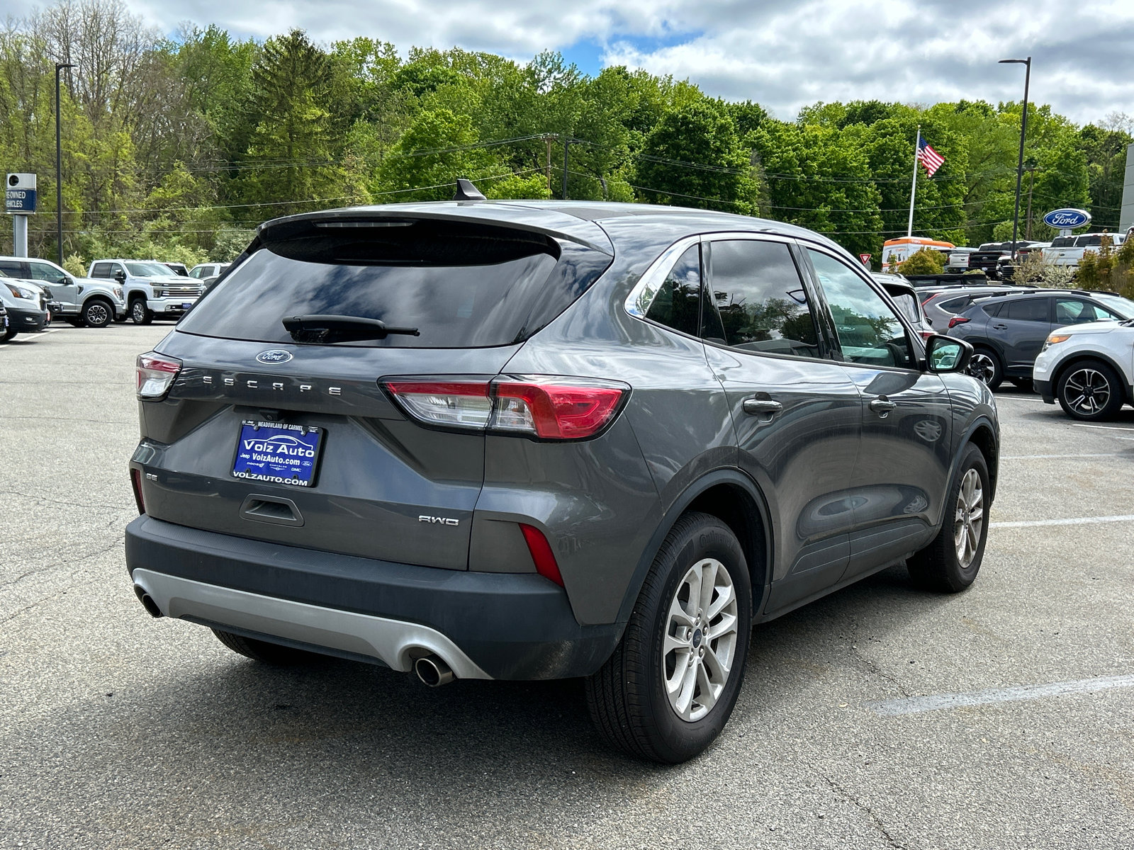 Used 2022 Ford Escape SE w/ Convenience Package AWD/4WD image 2