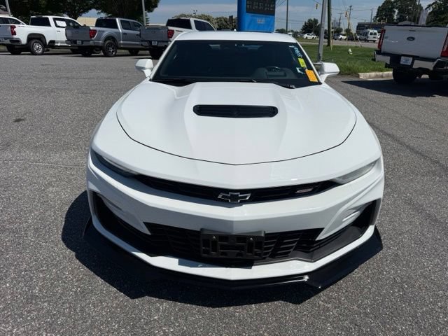 Used 2022 Chevrolet Camaro SS RWD image 3