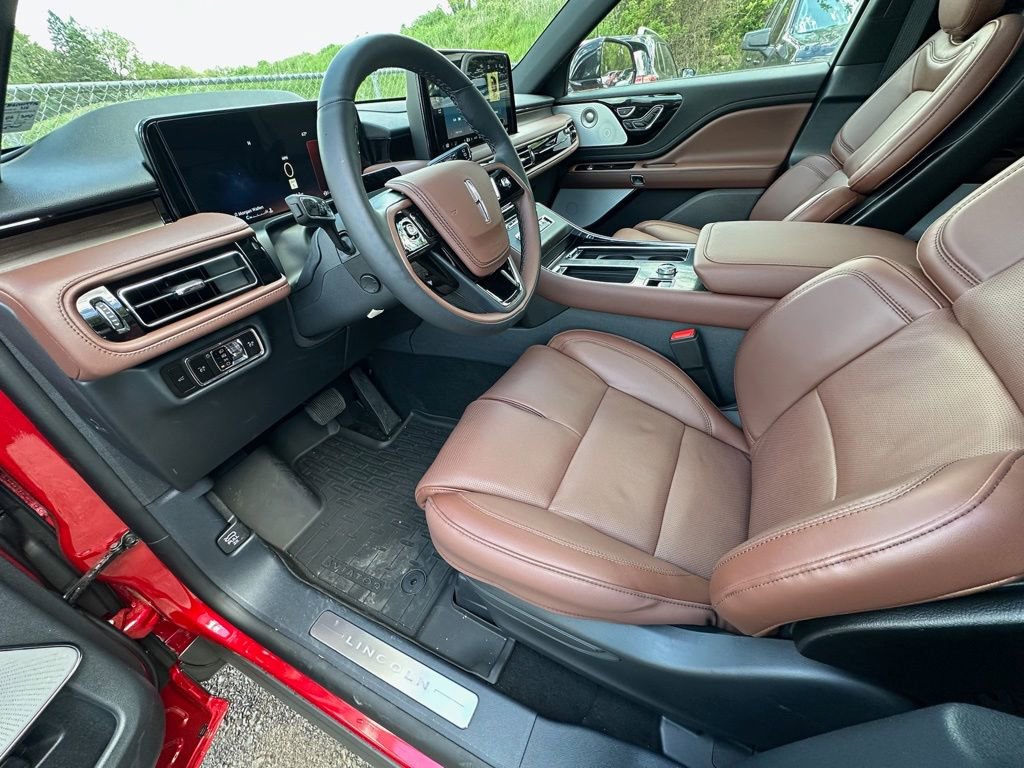 New 2026 Lincoln Aviator Reserve AWD/4WD image 18