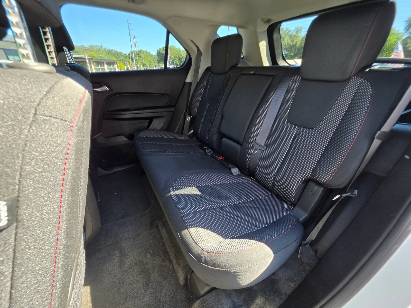 Used 2011 Chevrolet Equinox LT w/ Driver Convenience Package FWD image 17