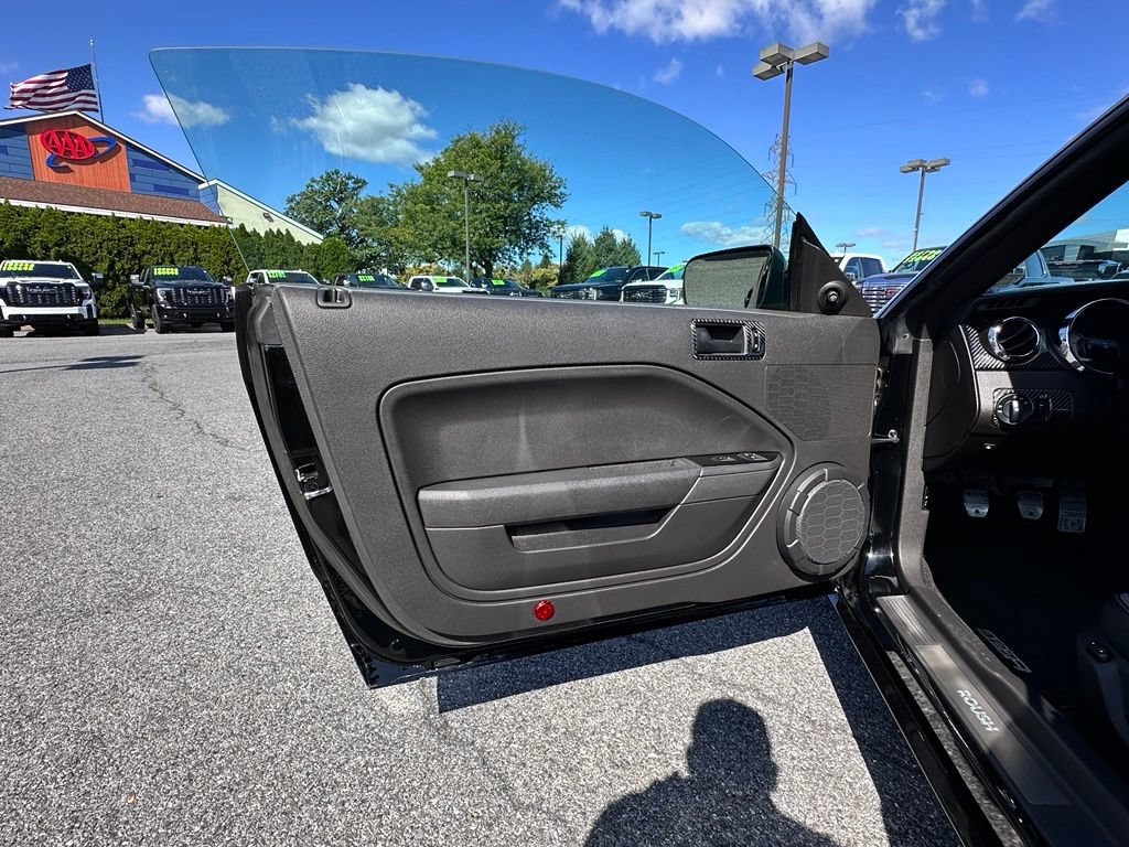 Used 2007 Ford Mustang GT RWD image 25