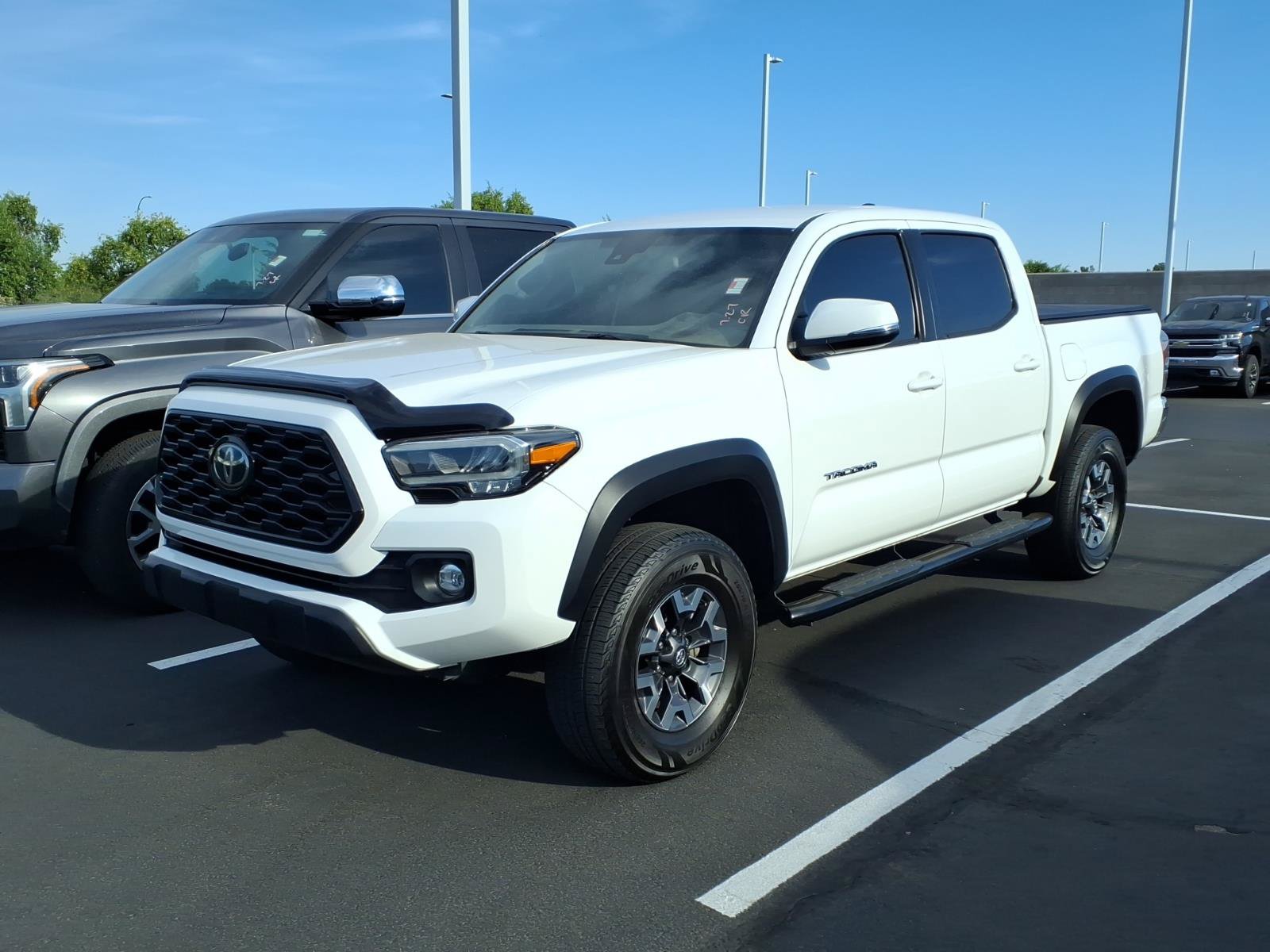 Used 2022 Toyota Tacoma TRD Off-Road RWD image 2