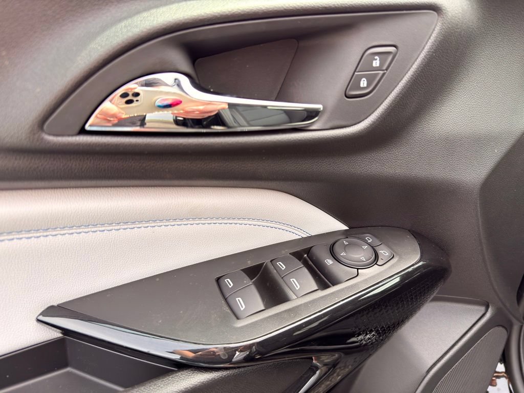 New 2026 Chevrolet Trax LT FWD image 17