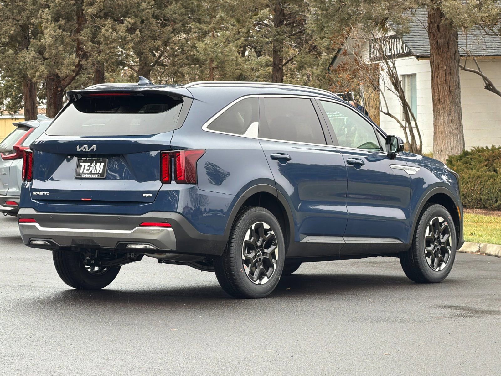 New 2026 Kia Sorento S w/ S Panoramic Sunroof Package AWD/4WD image 4