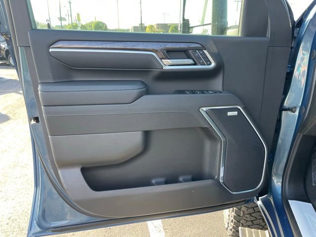 New 2025 Chevrolet Silverado 2500 LTZ w/ Trail Boss Package AWD/4WD image 16