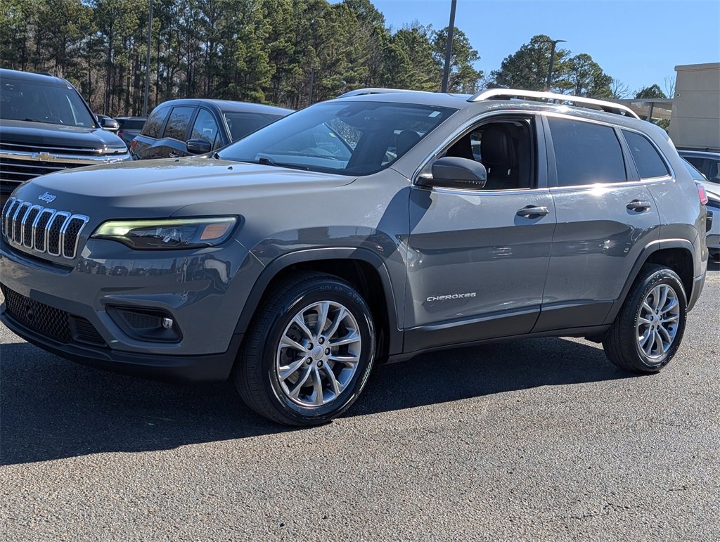 Used 2021 Jeep Cherokee Latitude Plus image 8
