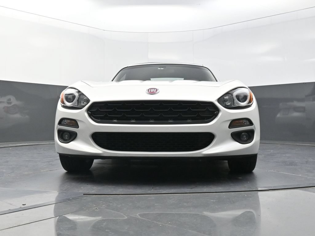 Used 2019 FIAT 124 Spider Lusso w/ Navigation & Sound Group RWD image 24