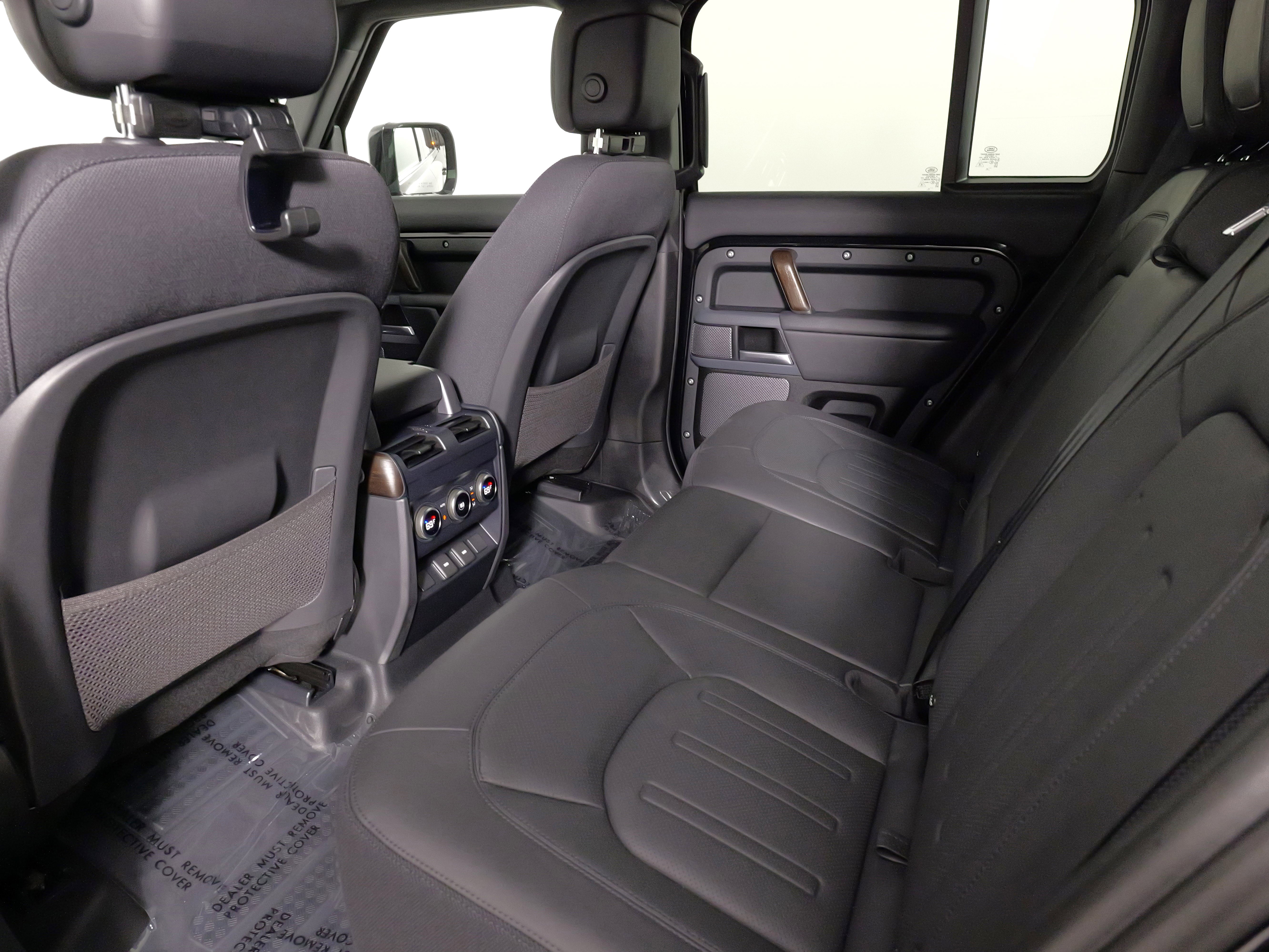 Used 2023 Land Rover Defender 110 X AWD/4WD image 41