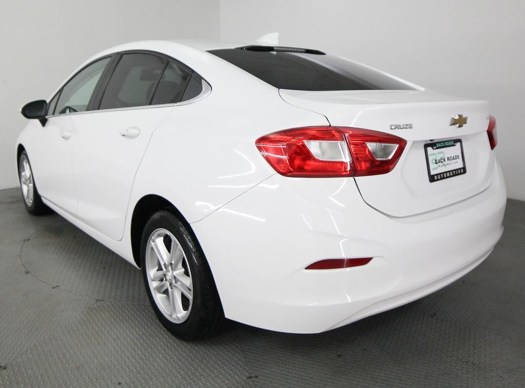 Used 2017 Chevrolet Cruze LT w/ Convenience Package FWD image 7