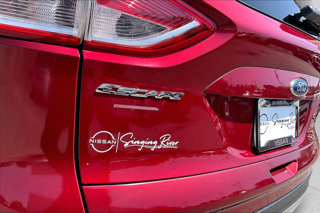 Used 2016 Ford Escape SE w/ Equipment Group 201A FWD image 33
