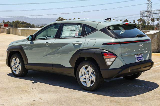 New 2027 Hyundai Kona SE FWD image 4