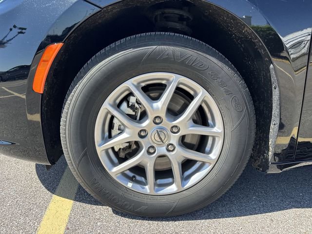 Used 2025 Chrysler Pacifica Select FWD image 31