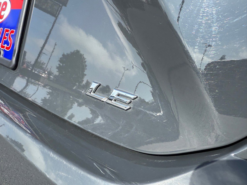 Used 2025 Toyota Camry LE image 7