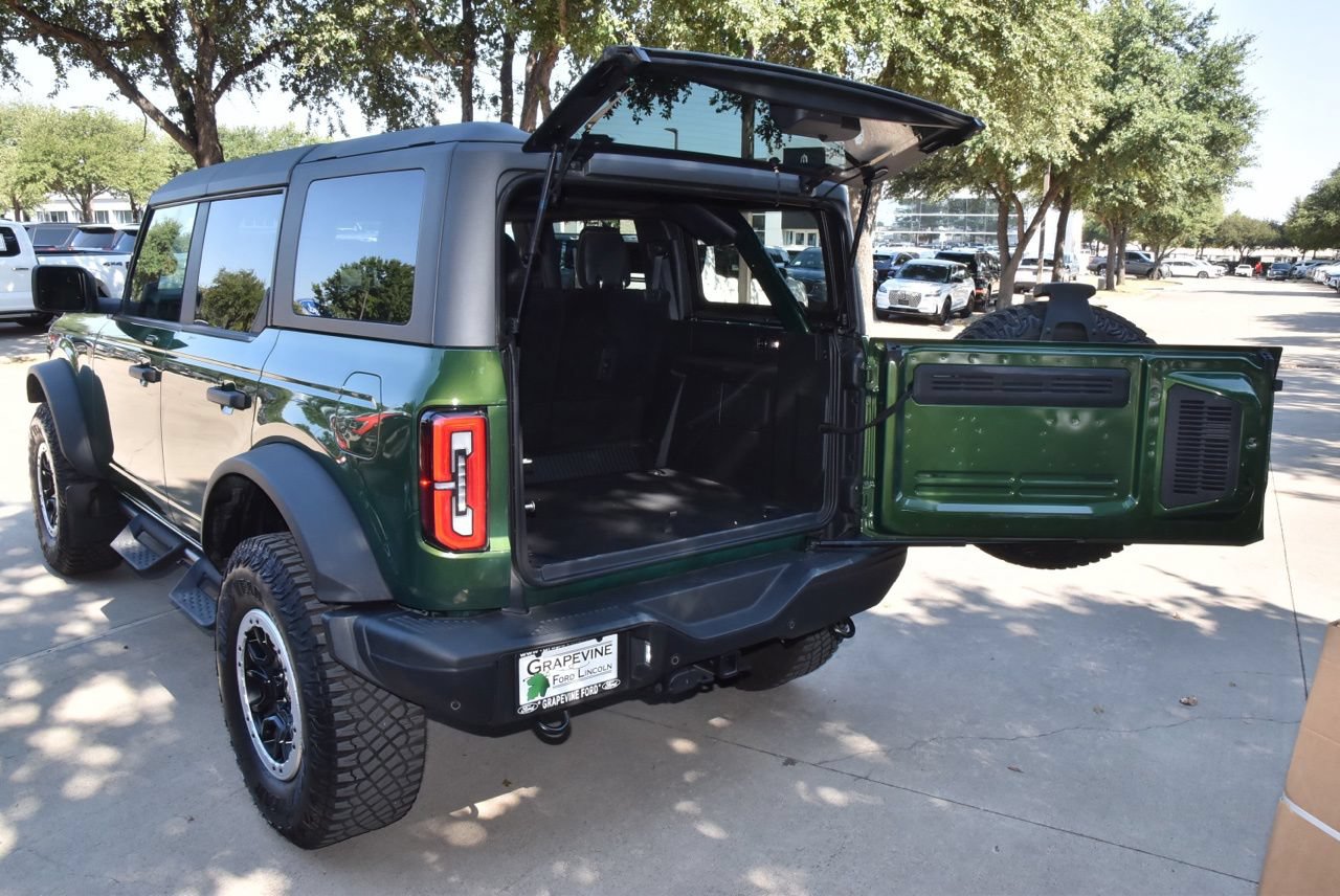 Certified 2023 Ford Bronco Badlands w/ Sasquatch Package AWD/4WD image 44