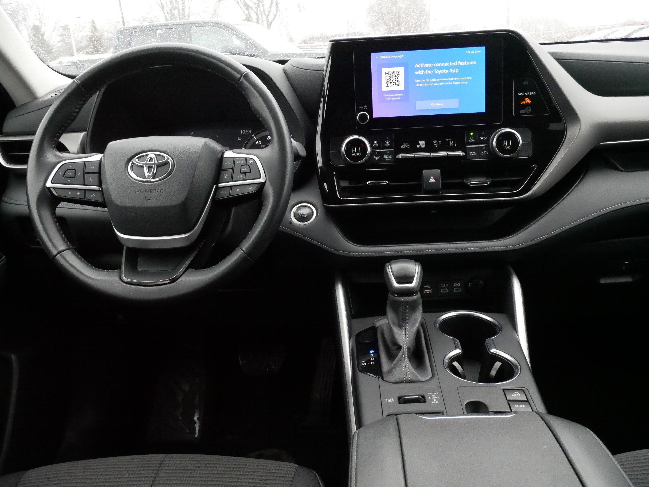 Certified 2024 Toyota Highlander LE image 12