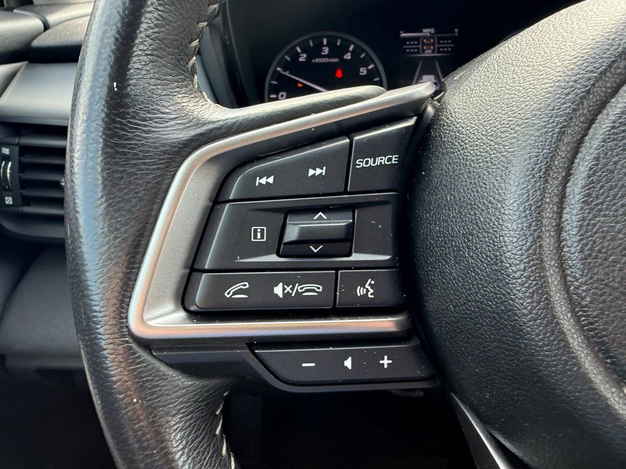 Used 2024 Subaru Outback Premium image 13