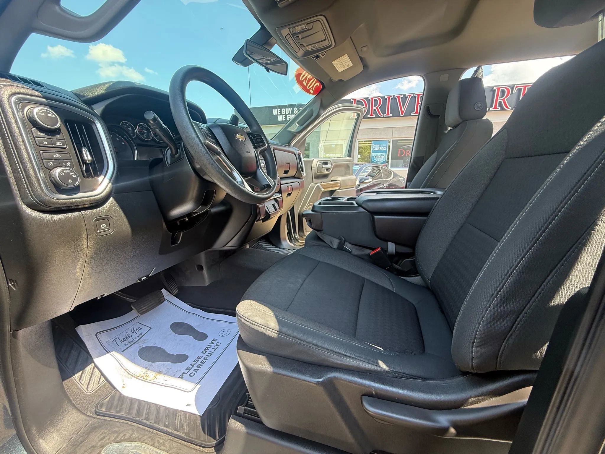 Used 2020 Chevrolet Silverado 1500 LT image 9