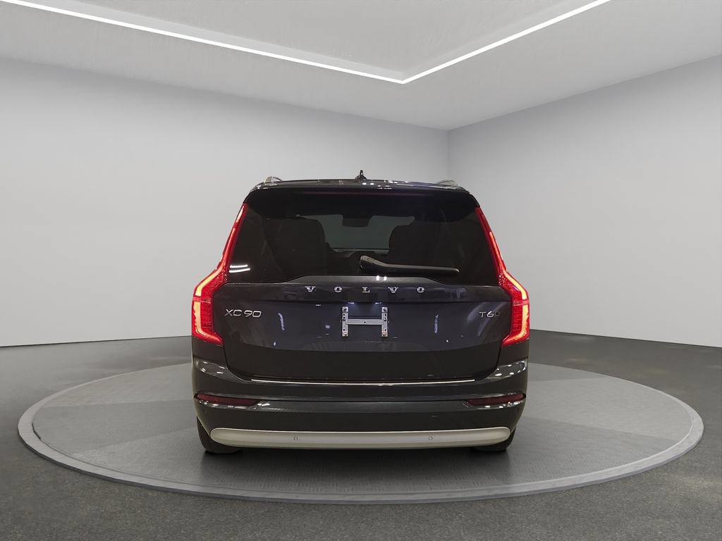 Used 2022 Volvo XC90 T6 Momentum AWD/4WD image 4