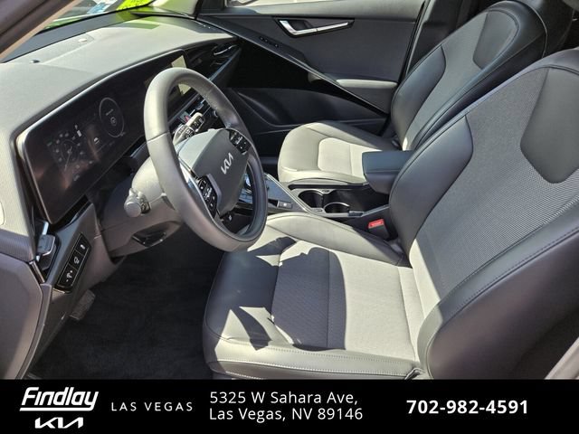Certified 2025 Kia Niro Wind FWD image 13