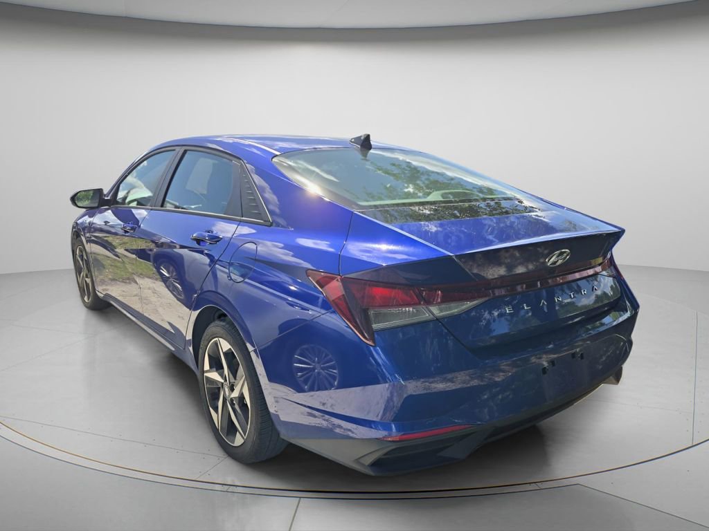Used 2023 Hyundai Elantra SEL w/ Convenience Package FWD image 6