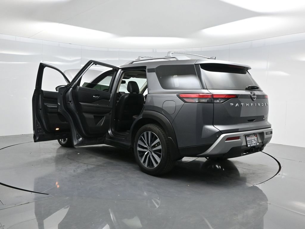 Used 2022 Nissan Pathfinder Platinum w/ Cargo Package image 58