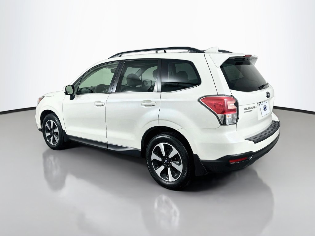 Used 2018 Subaru Forester 2.5i Limited AWD/4WD image 7
