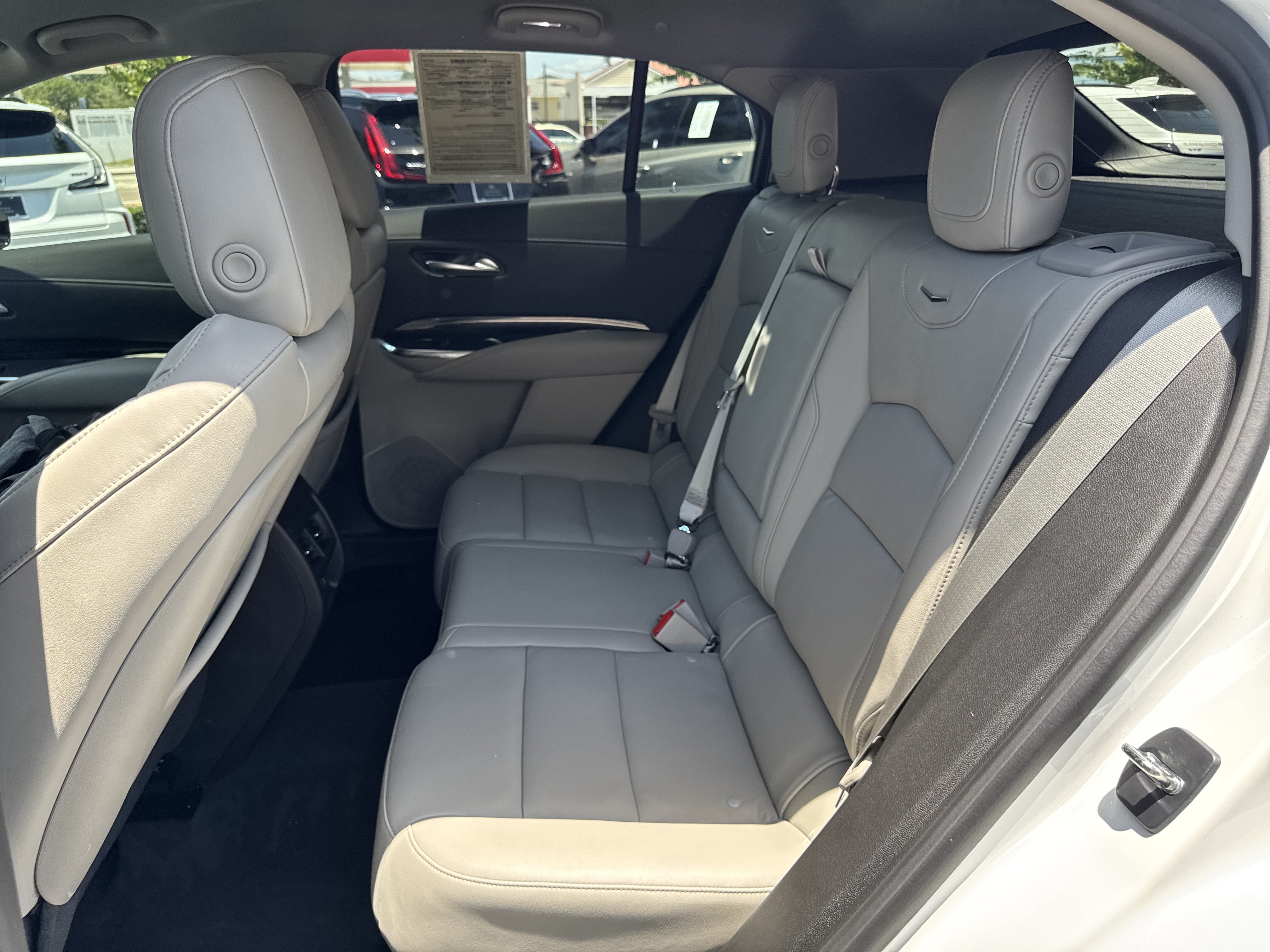 Certified 2023 Cadillac XT4 Premium Luxury w/ Cold Weather Package FWD image 18