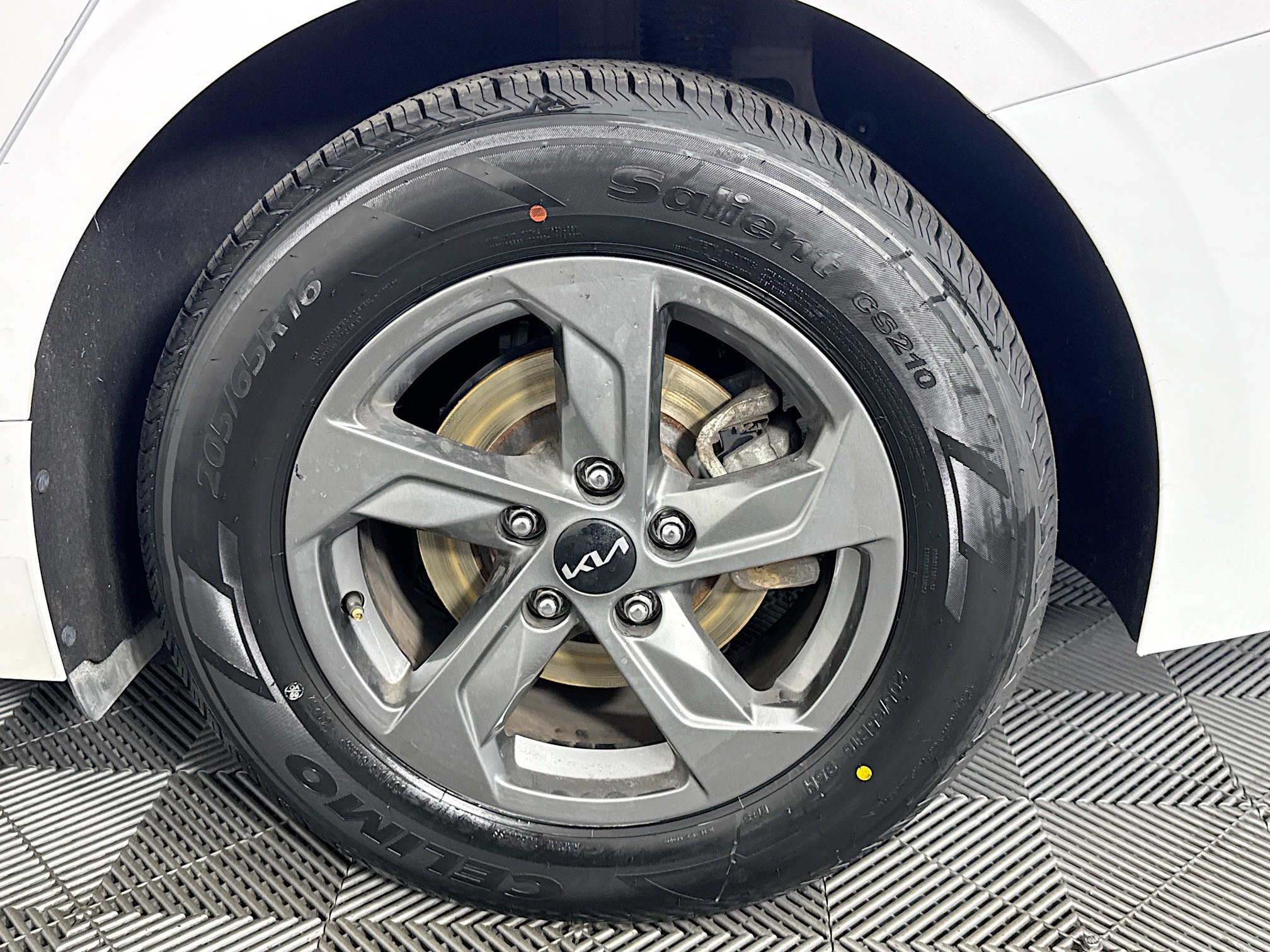 Used 2023 Kia K5 LXS image 36