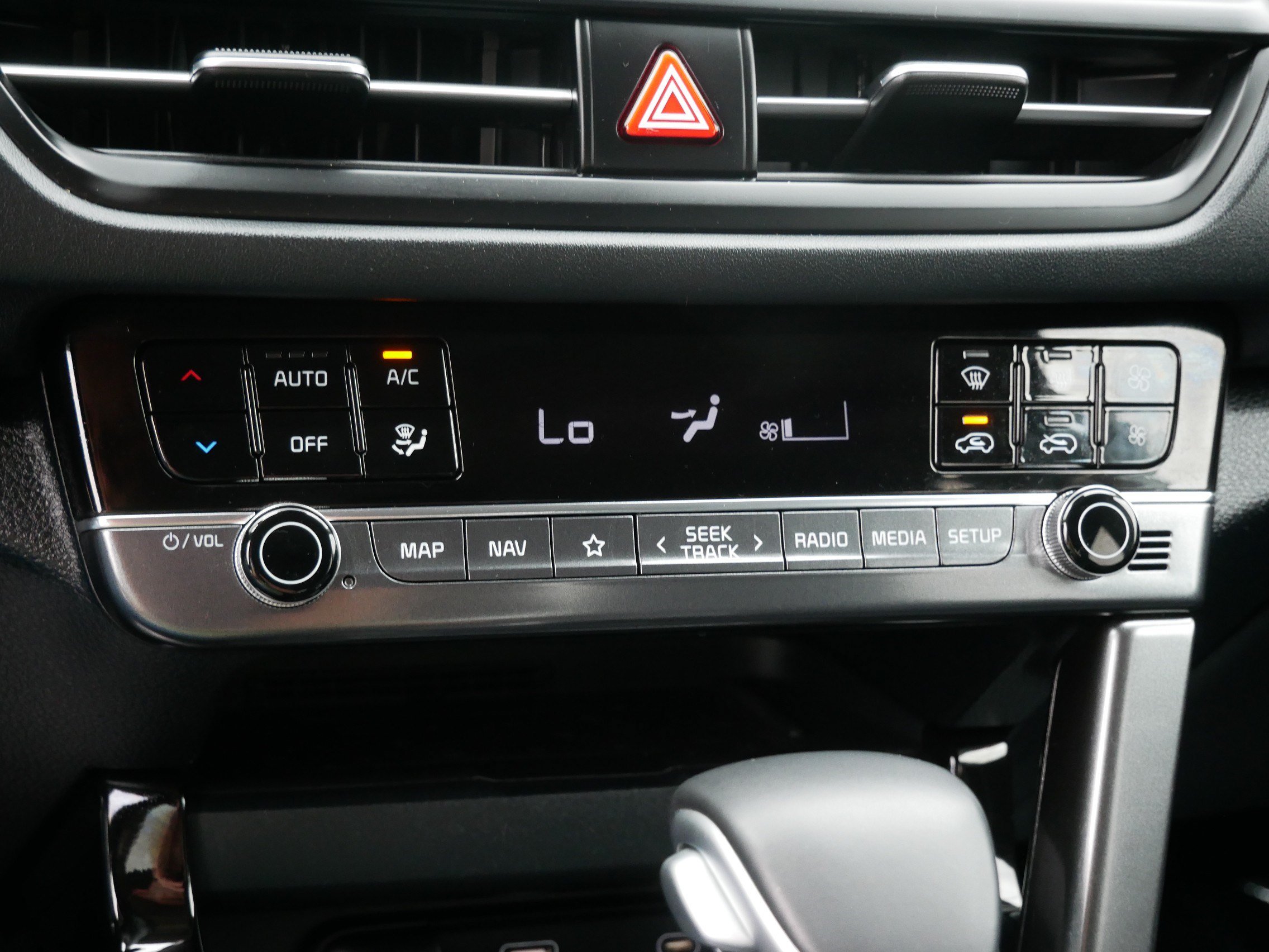 Used 2024 Kia Seltos EX AWD/4WD image 23