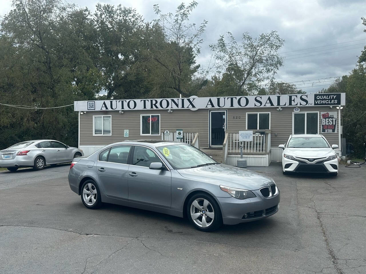 Used 2005 BMW 530i Sedan image 2