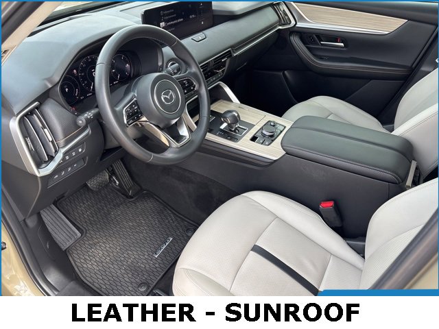 Used 2025 MAZDA CX-70 Plug-In Hybrid w/ Premium Pkg image 12