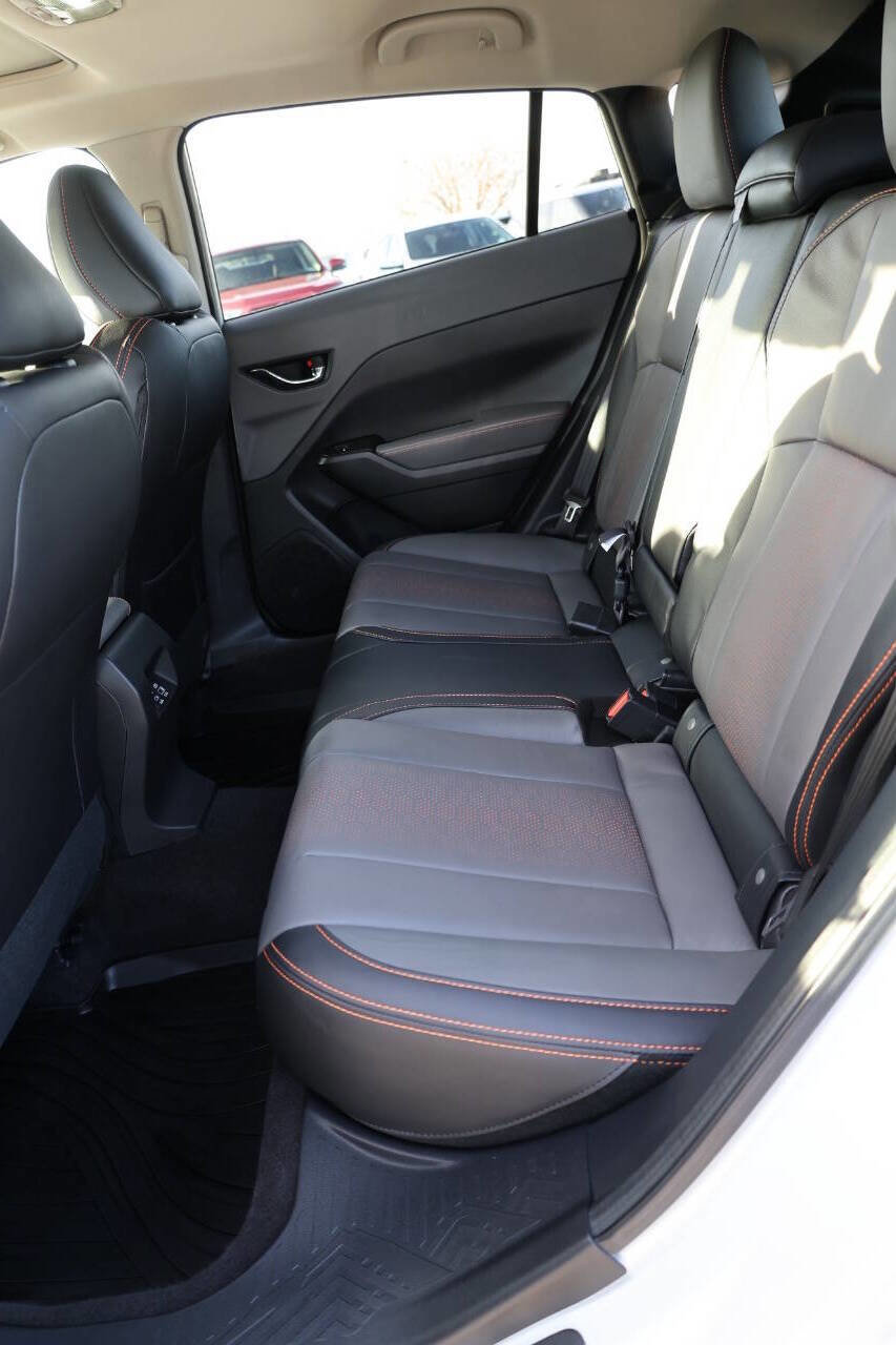 Used 2025 Subaru Crosstrek 2.5i Limited w/ Popular Package #3A image 17