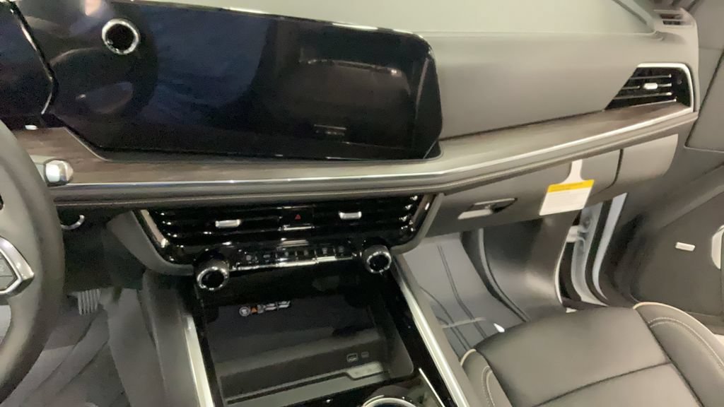 New 2026 Chevrolet Tahoe Premier AWD/4WD image 36