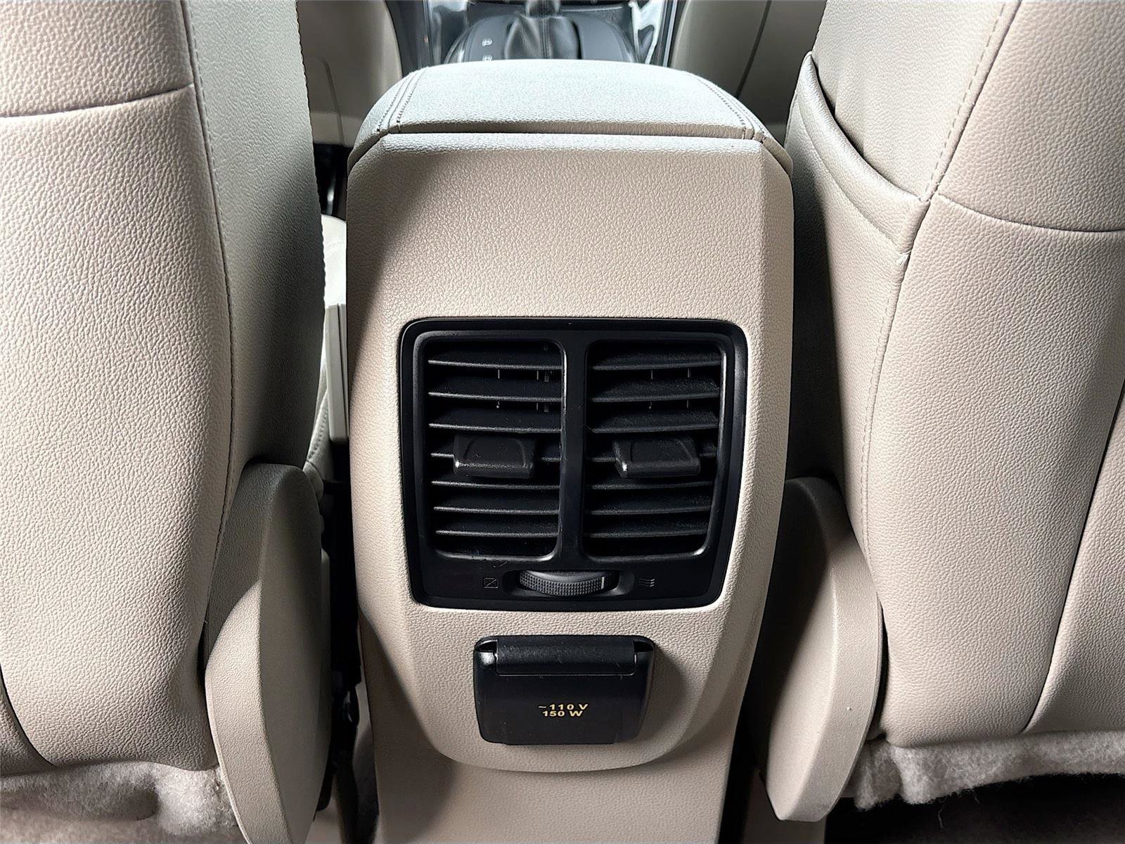 Used 2015 Ford Escape Titanium image 28