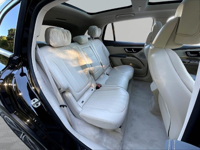 Used 2023 Mercedes-Benz EQS 450+ 4MATIC SUV image 26