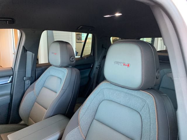 New 2026 GMC Terrain AT4 w/ Technology Package II AWD/4WD image 17