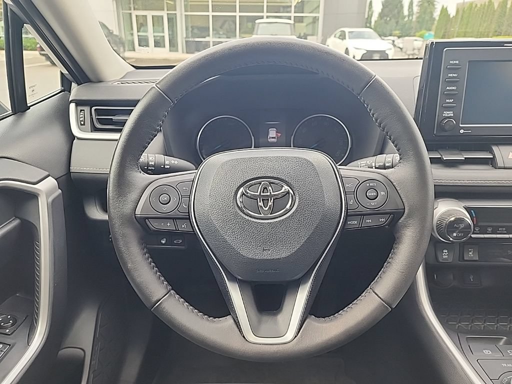 Used 2021 Toyota RAV4 XLE w/ Convenience Package AWD/4WD image 24