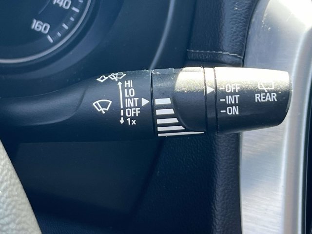 Used 2024 GMC Terrain SLT w/ LPO, Floor Liner Package AWD/4WD image 26