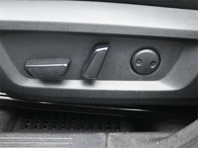 Certified 2023 Nissan Rogue SV image 33