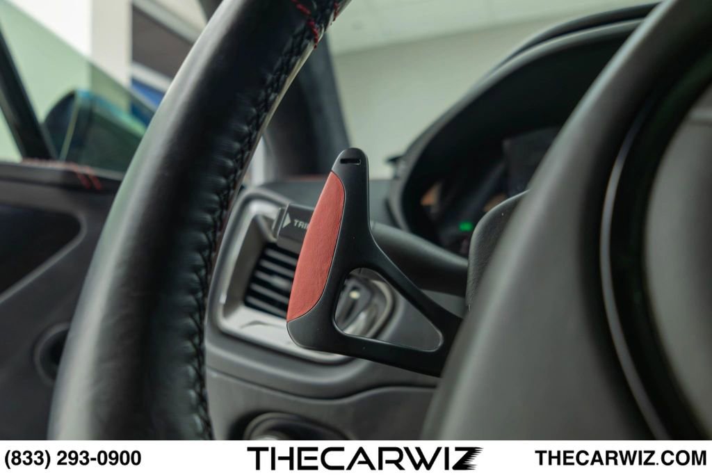 Used 2016 Aston Martin Vanquish Coupe RWD image 48