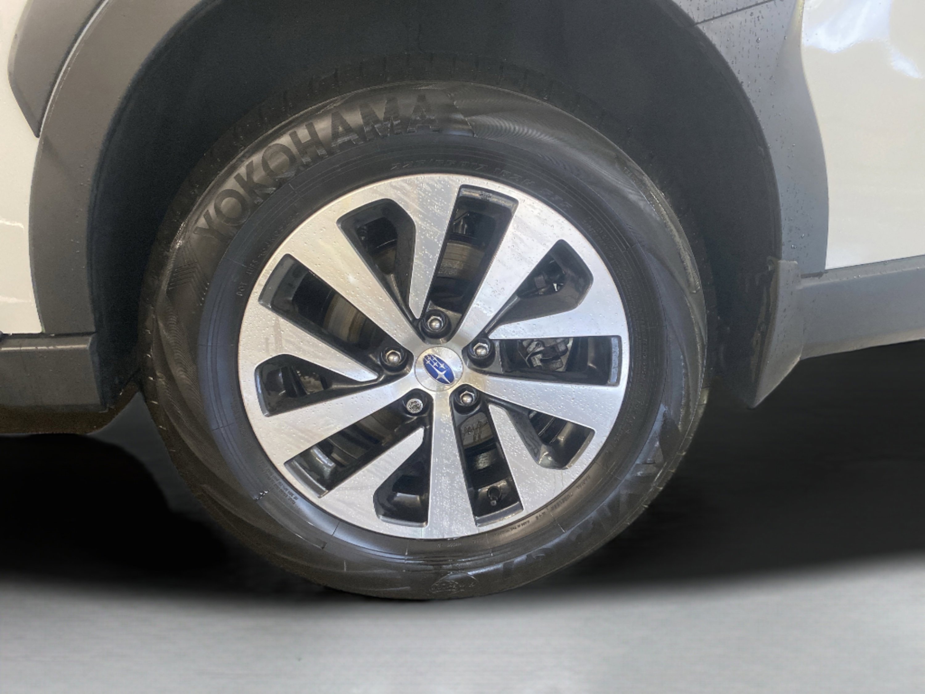 Used 2023 Subaru Outback Premium image 9