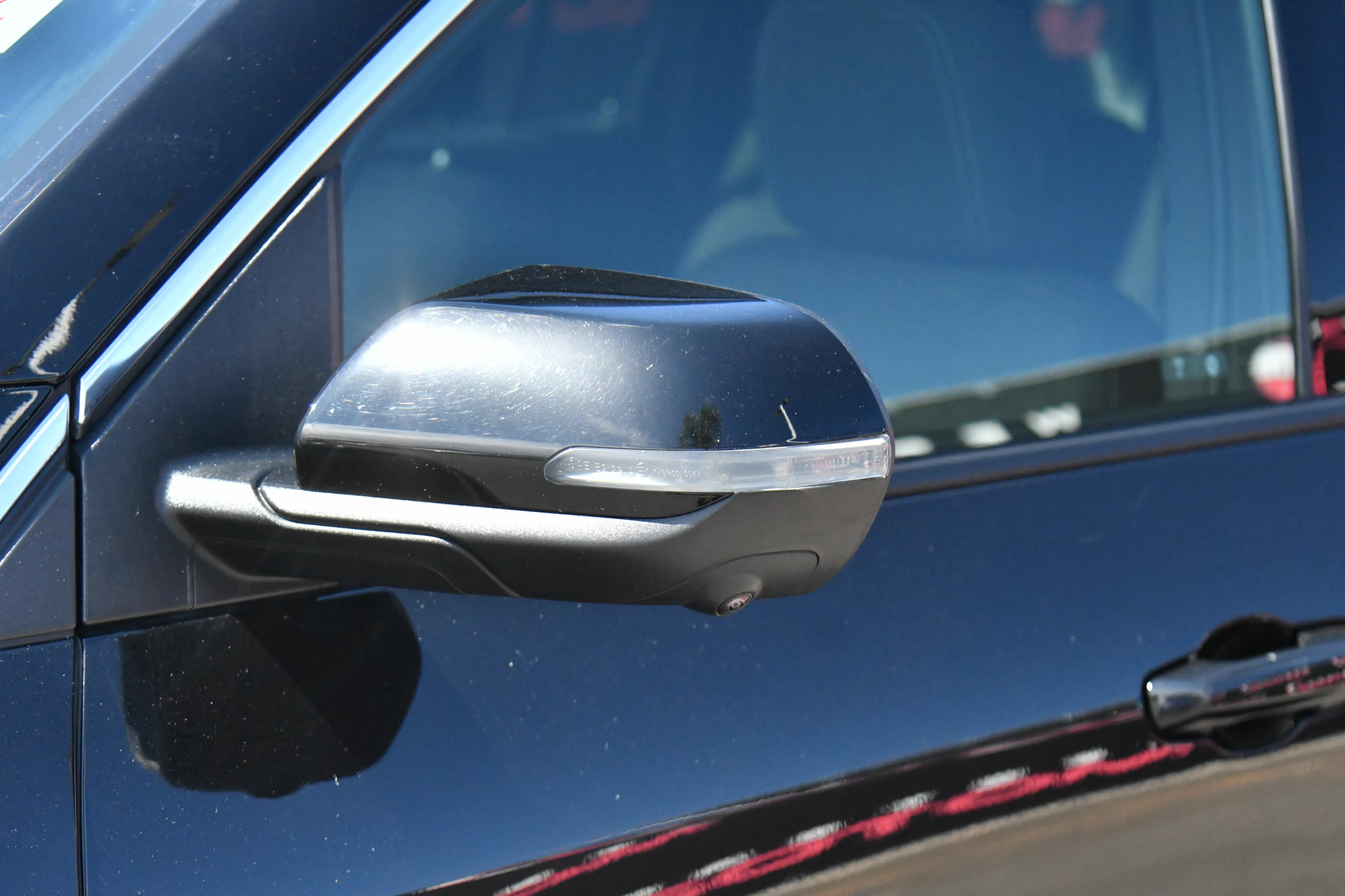 Used 2024 Chevrolet Traverse LT FWD image 13