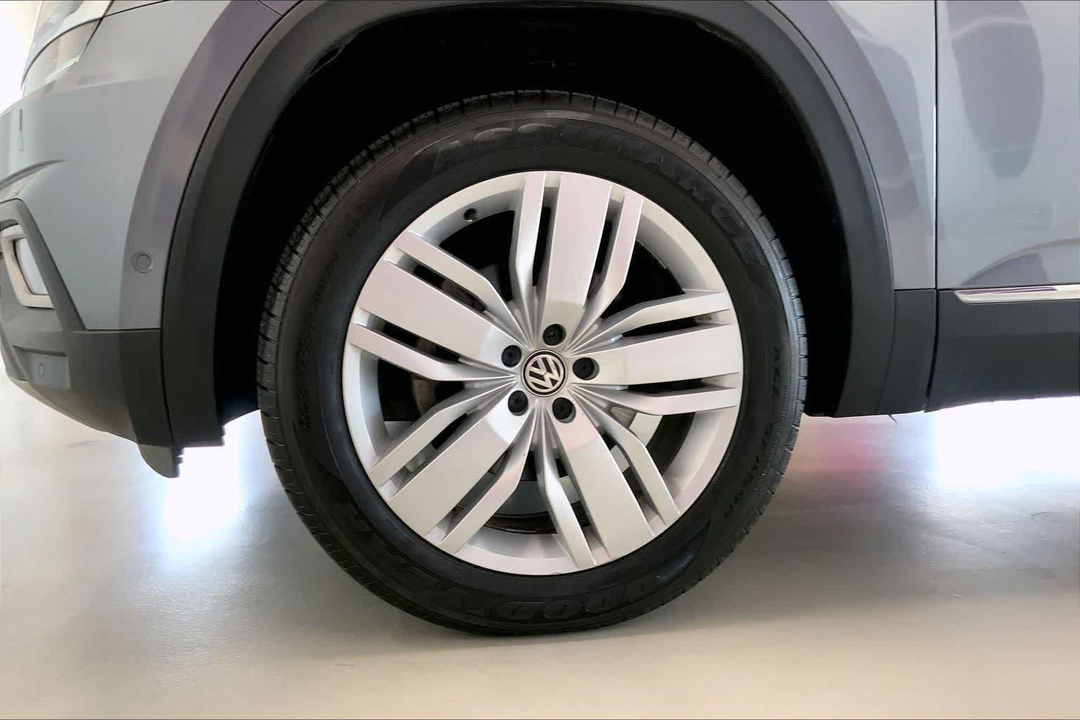 Used 2018 Volkswagen Atlas SEL Premium AWD/4WD image 7